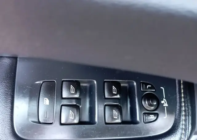 VOLVO XC 60 D5 AWD R-Design