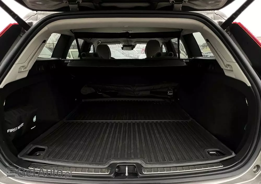 VOLVO V60 T4 Inscription