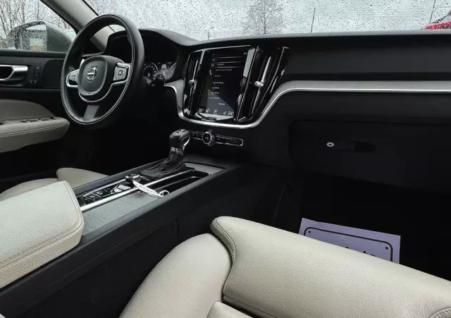 VOLVO V60 T4 Inscription