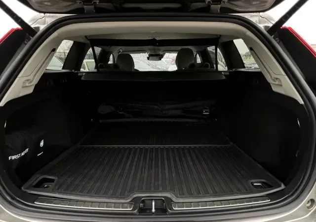 VOLVO V60 T4 Inscription