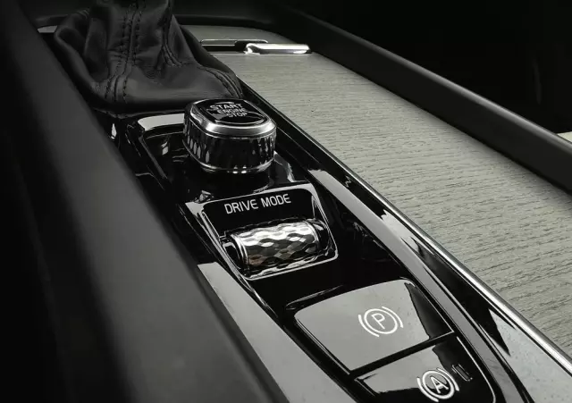 VOLVO V60 T4 Inscription