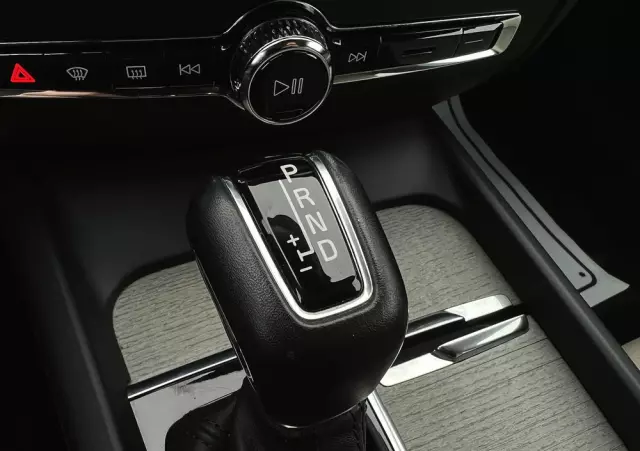 VOLVO V60 T4 Inscription