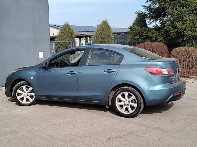 MAZDA 3 Kirei