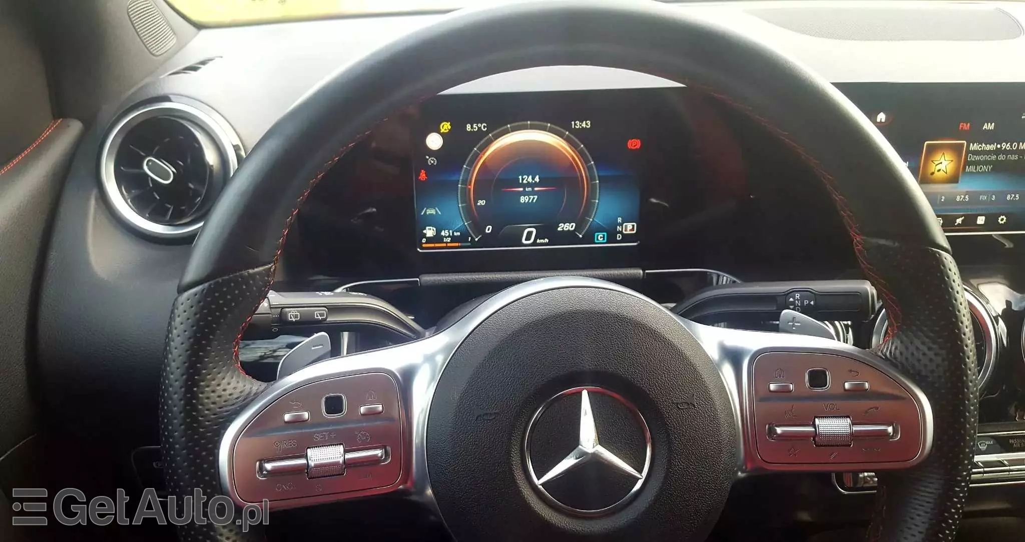 MERCEDES-BENZ Klasa B 180 d 7G-DCT AMG Line