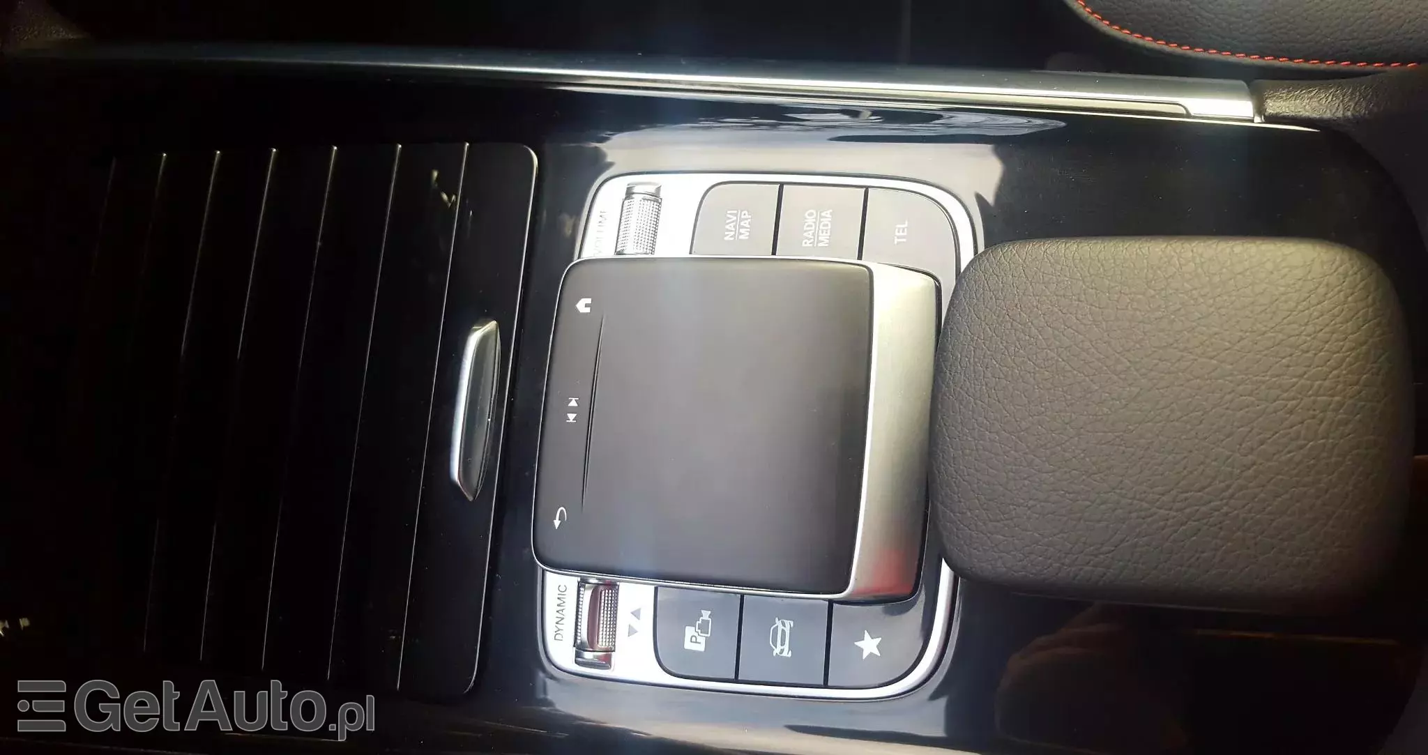 MERCEDES-BENZ Klasa B 180 d 7G-DCT AMG Line