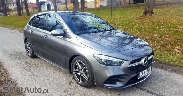 MERCEDES-BENZ Klasa B 180 d 7G-DCT AMG Line