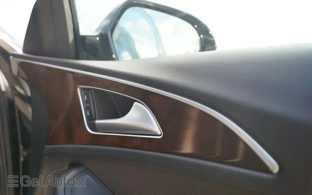 AUDI A6 Limousine 