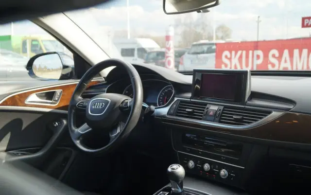 AUDI A6 Limousine 
