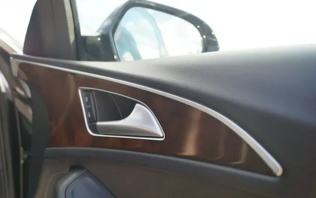 AUDI A6 Limousine 