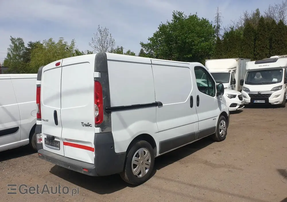 RENAULT Trafic 