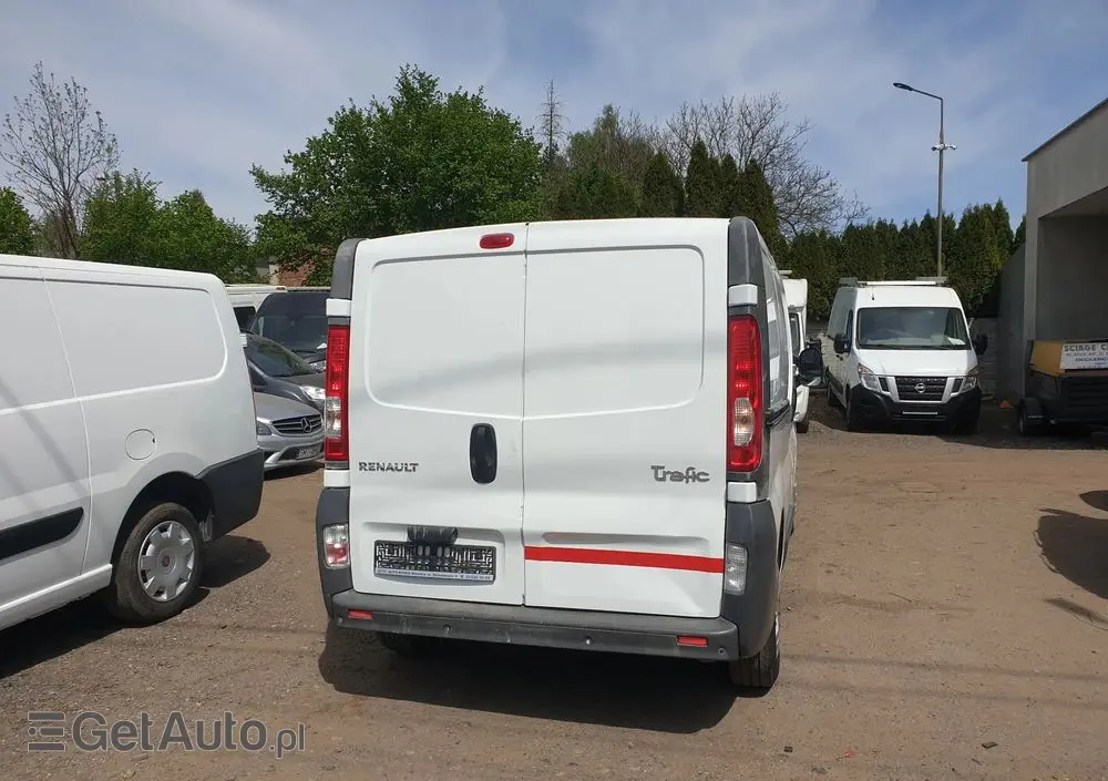 RENAULT Trafic 
