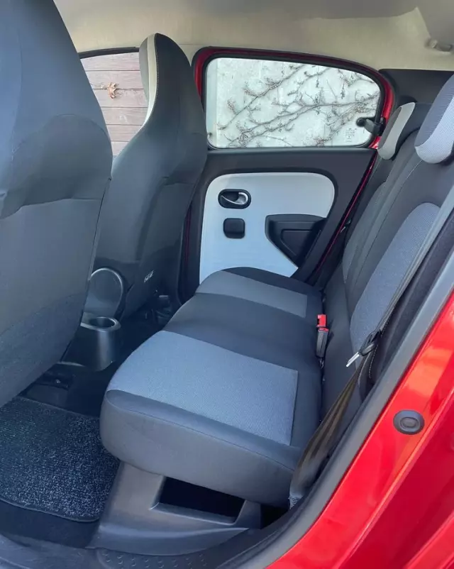 RENAULT Twingo 