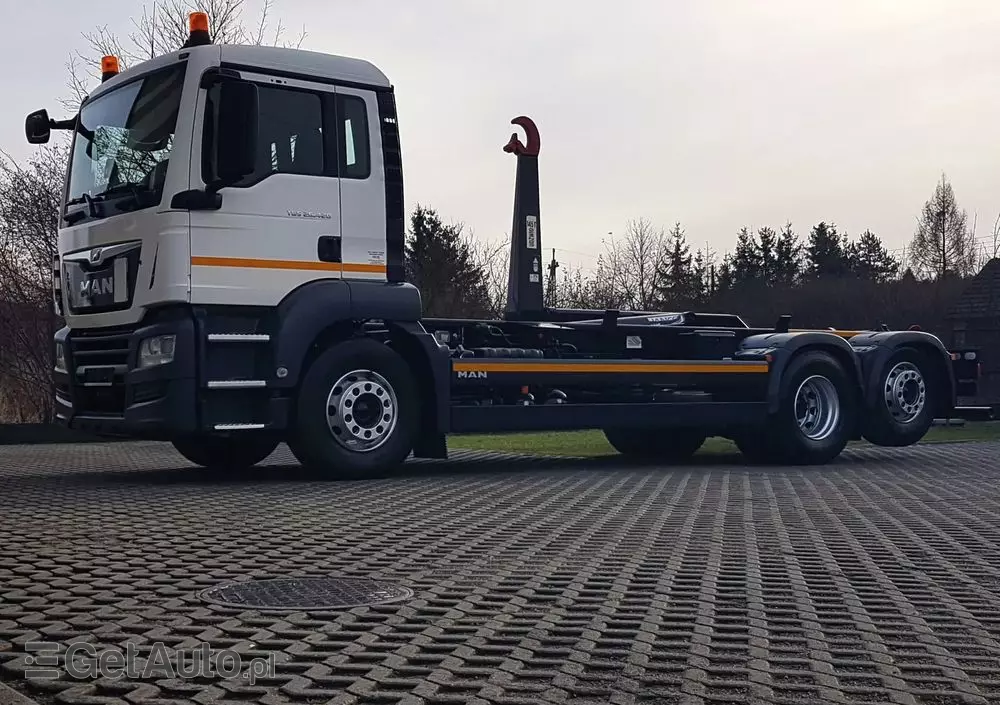 MAN TGS 26.420 E6 HAKOWIEC HS20 6x2 3-OSIE 