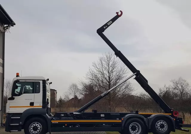 MAN TGS 26.420 E6 HAKOWIEC HS20 6x2 3-OSIE 