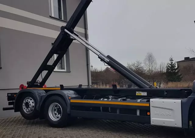 MAN TGS 26.420 E6 HAKOWIEC HS20 6x2 3-OSIE 