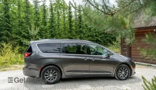 CHRYSLER Pacifica 