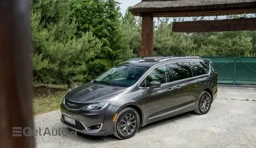 CHRYSLER Pacifica 
