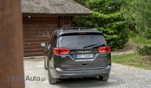 CHRYSLER Pacifica 