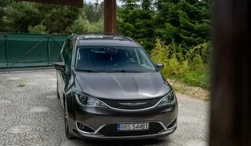 CHRYSLER Pacifica 