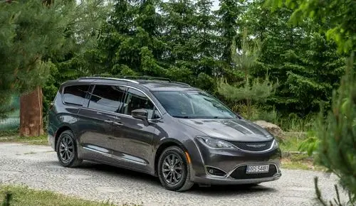 CHRYSLER Pacifica 