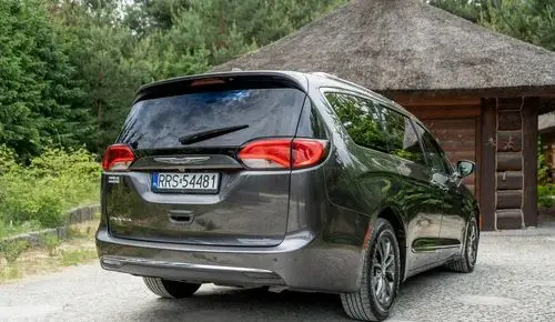 CHRYSLER Pacifica 