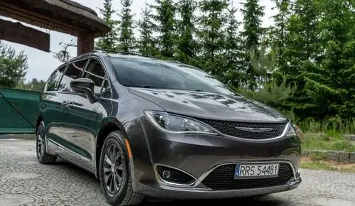 CHRYSLER Pacifica 