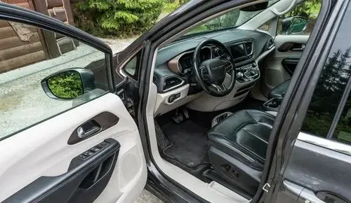 CHRYSLER Pacifica 