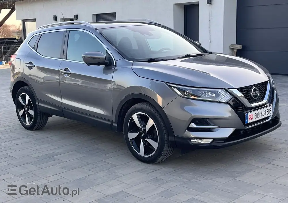 NISSAN Qashqai 1.6 dCi Xtronic TEKNA+