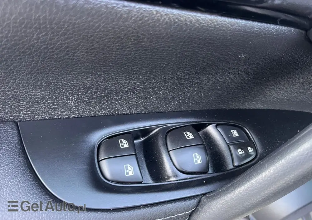 NISSAN Qashqai 1.6 dCi Xtronic TEKNA+