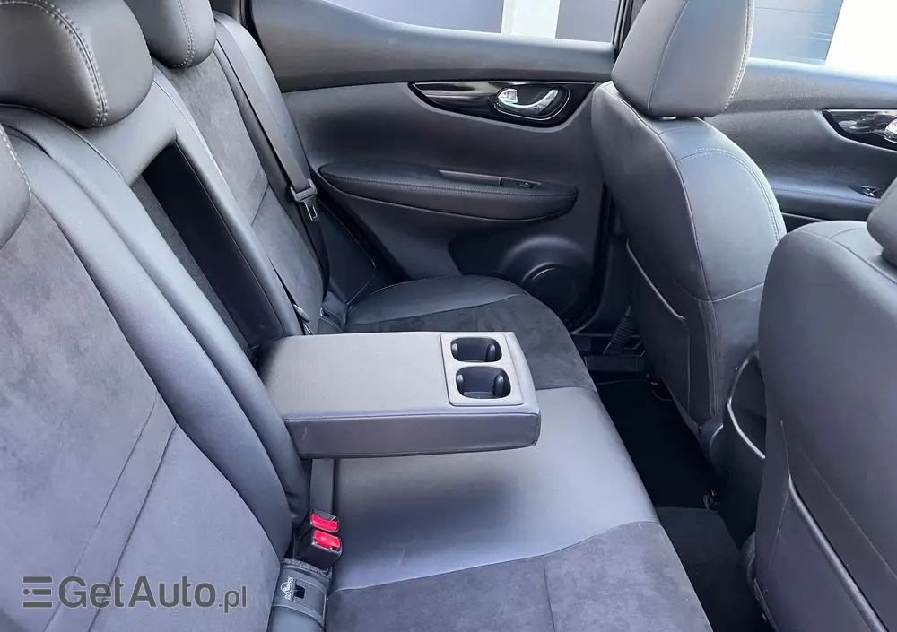 NISSAN Qashqai 1.6 dCi Xtronic TEKNA+