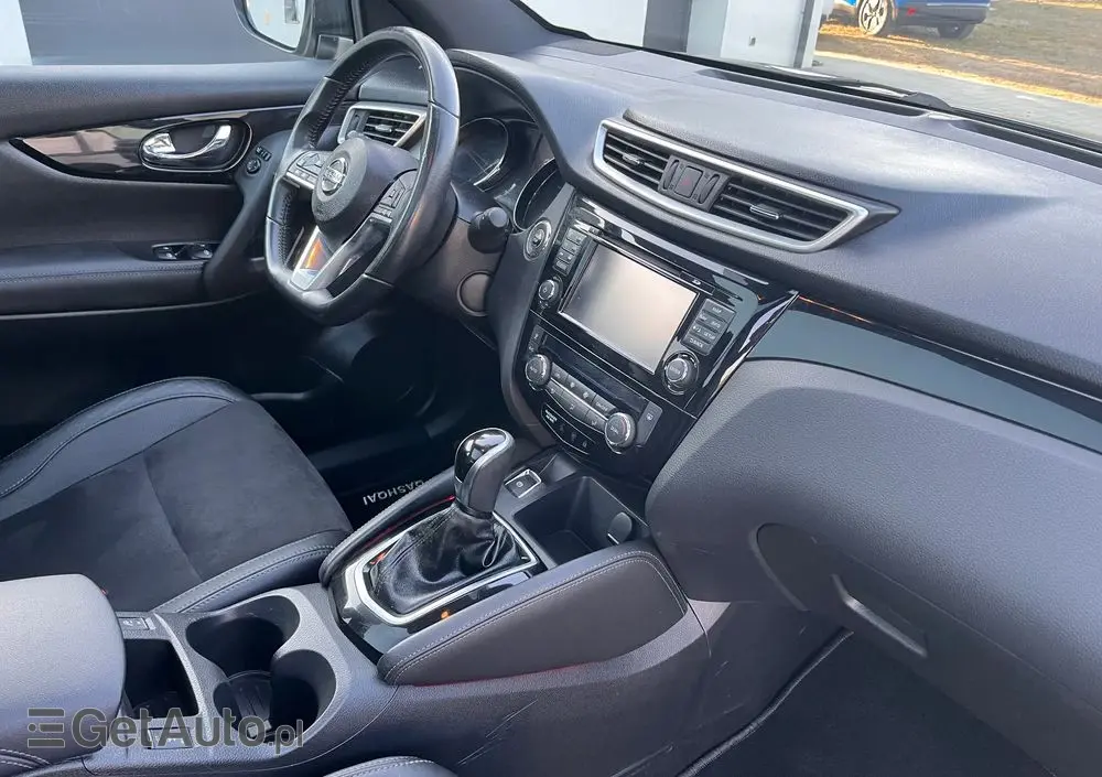 NISSAN Qashqai 1.6 dCi Xtronic TEKNA+
