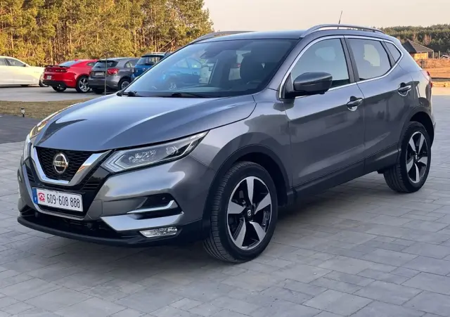 NISSAN Qashqai 1.6 dCi Xtronic TEKNA+