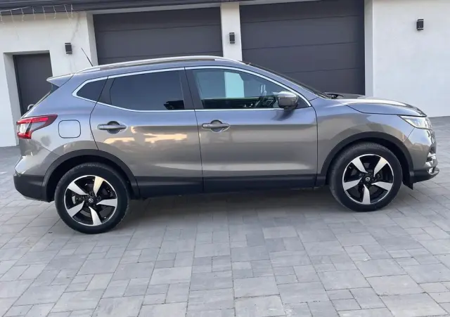 NISSAN Qashqai 1.6 dCi Xtronic TEKNA+