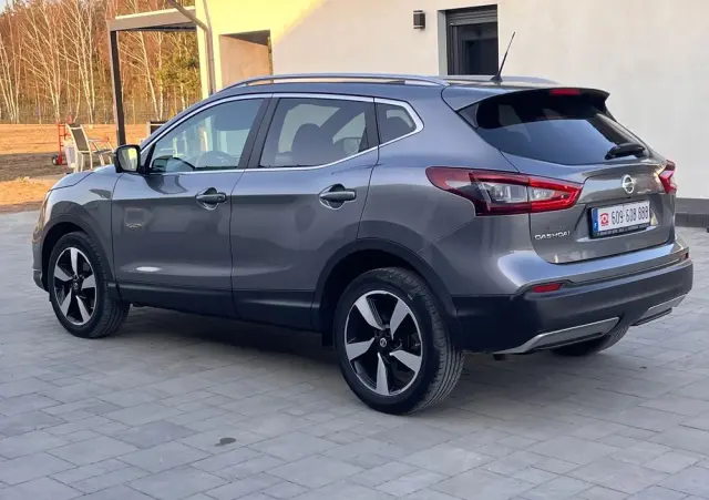 NISSAN Qashqai 1.6 dCi Xtronic TEKNA+