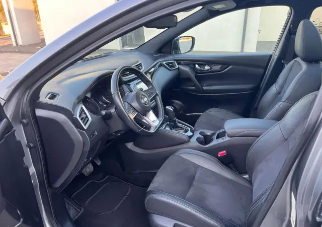 NISSAN Qashqai 1.6 dCi Xtronic TEKNA+
