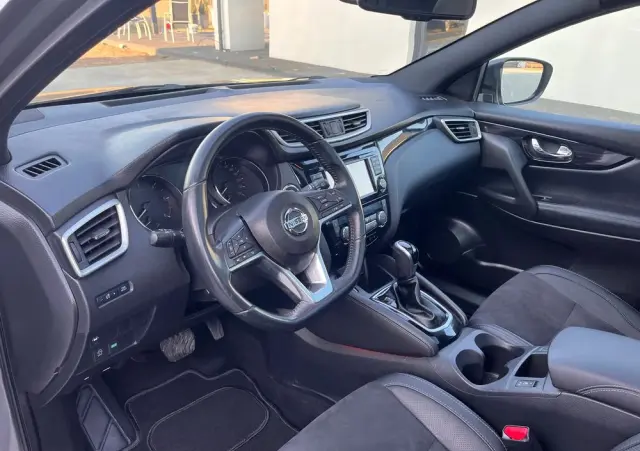 NISSAN Qashqai 1.6 dCi Xtronic TEKNA+