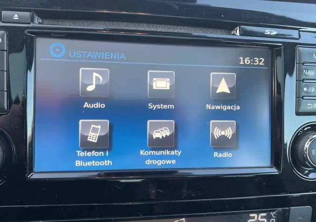 NISSAN Qashqai 1.6 dCi Xtronic TEKNA+