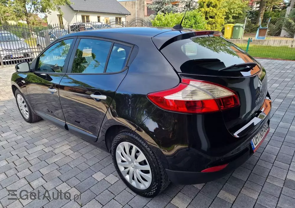 RENAULT Megane 1.6 16V 100 TomTom Edition