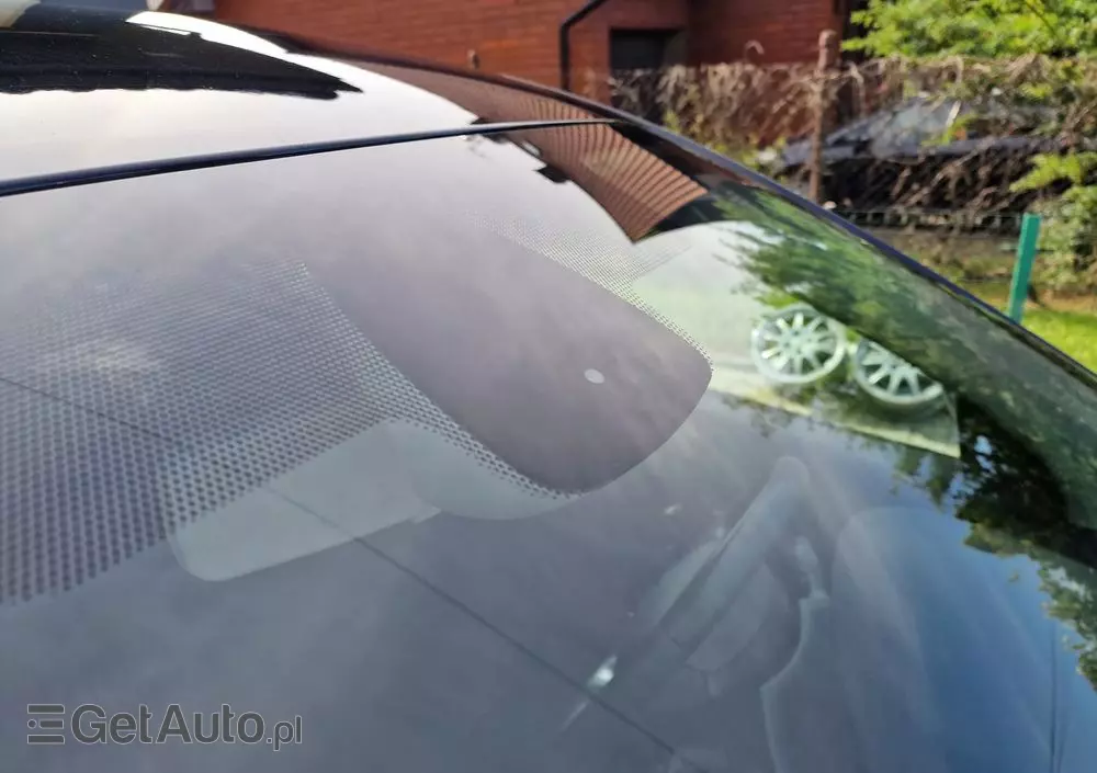 RENAULT Megane 1.6 16V 100 TomTom Edition