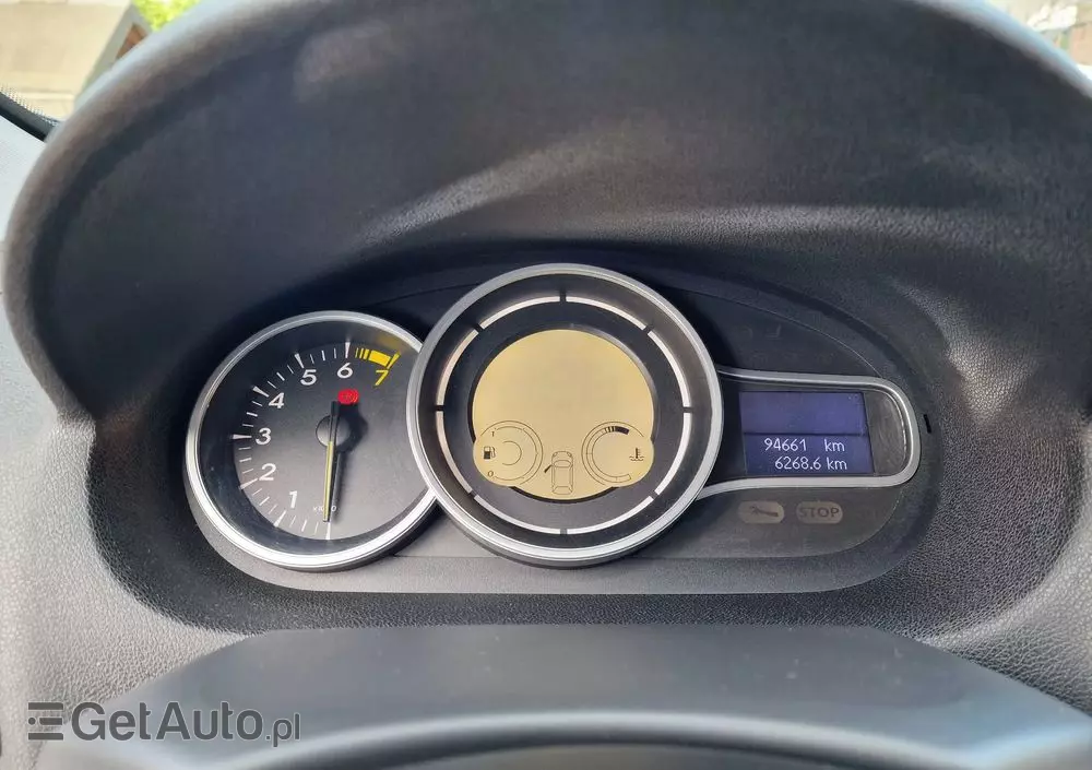 RENAULT Megane 1.6 16V 100 TomTom Edition