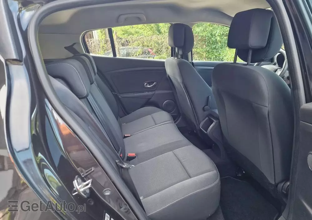 RENAULT Megane 1.6 16V 100 TomTom Edition