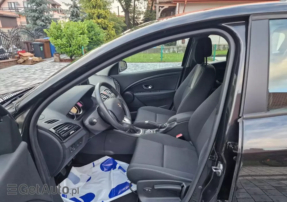 RENAULT Megane 1.6 16V 100 TomTom Edition