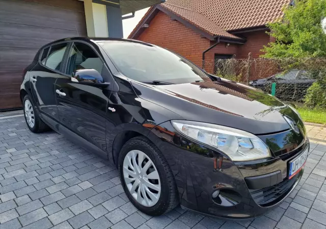 RENAULT Megane 1.6 16V 100 TomTom Edition