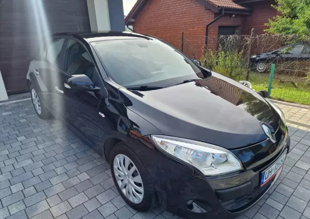 RENAULT Megane 1.6 16V 100 TomTom Edition