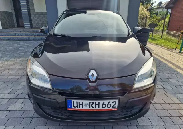 RENAULT Megane 1.6 16V 100 TomTom Edition