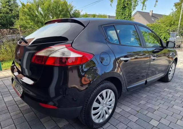RENAULT Megane 1.6 16V 100 TomTom Edition
