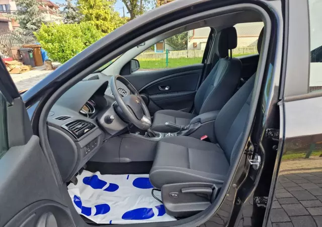 RENAULT Megane 1.6 16V 100 TomTom Edition