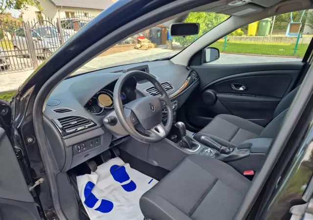 RENAULT Megane 1.6 16V 100 TomTom Edition