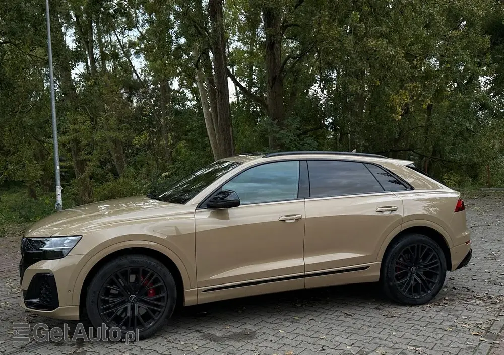 AUDI SQ8 