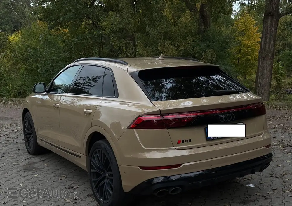 AUDI SQ8 